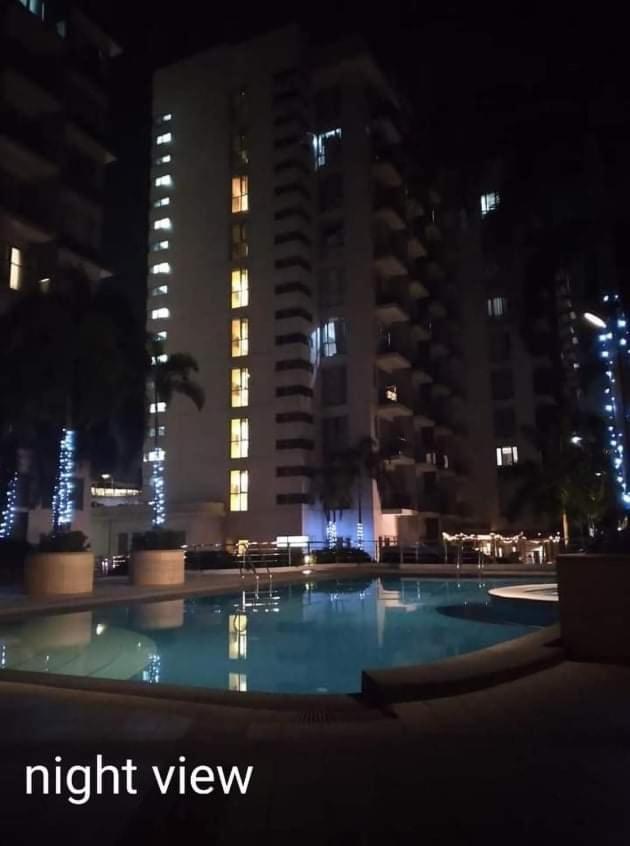 One Palm Tree Villas Naia Terminal 3 马尼拉 外观 照片
